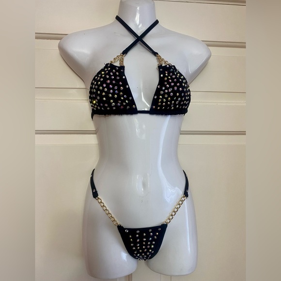 Exotic Dance Attire - Picture 9 of 13